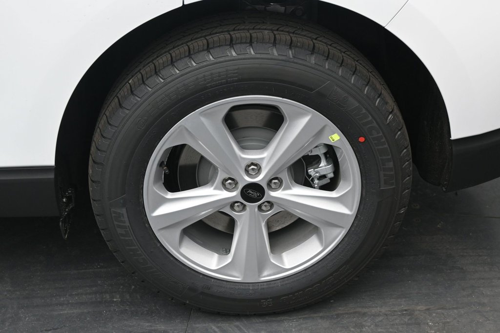 2024 Ford Edge SE - Photo 9