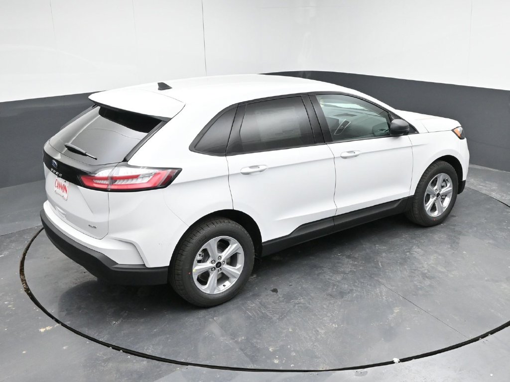 2024 Ford Edge SE - Photo 24