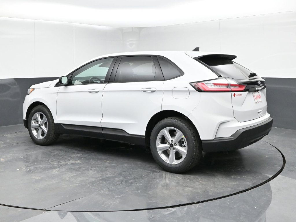 2024 Ford Edge SE - Photo 6