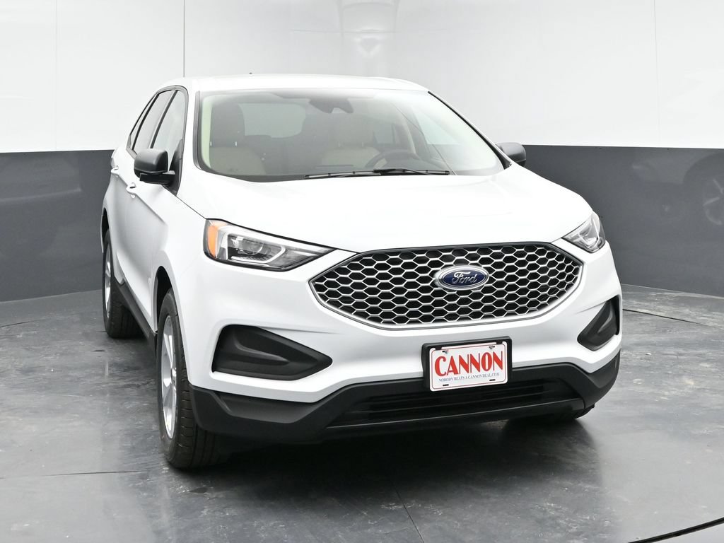 Used 2024 Ford Edge SE SUV