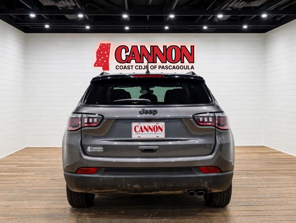 Used 2022 Jeep Compass Latitude SUV