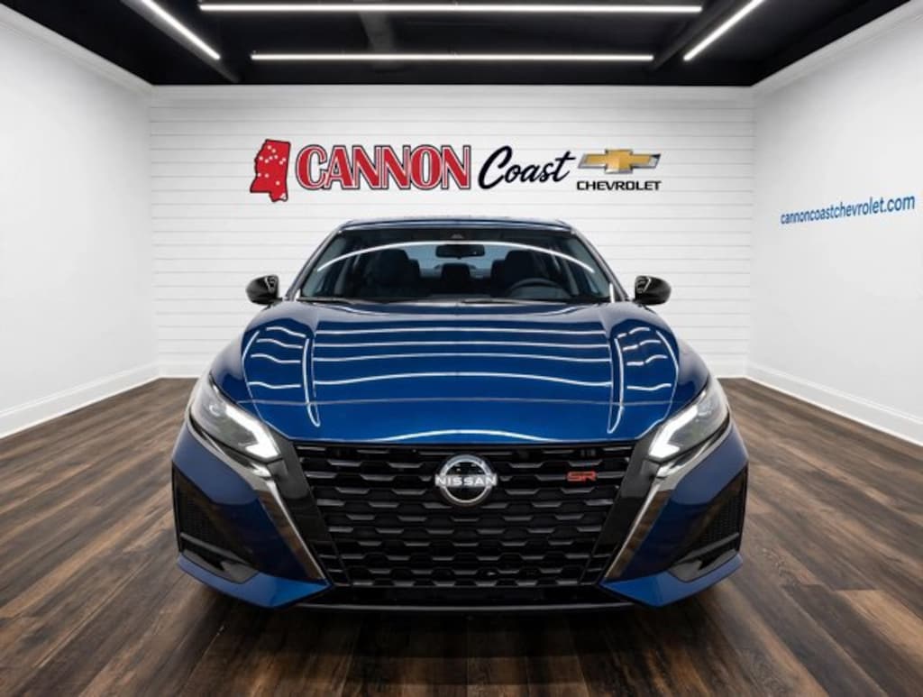 Used 2023 Nissan Altima 2.5 SR Sedan