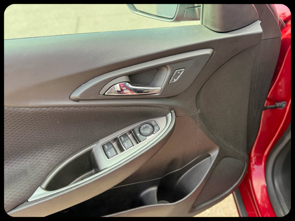 2024 Chevrolet Malibu 1LT - Photo 13