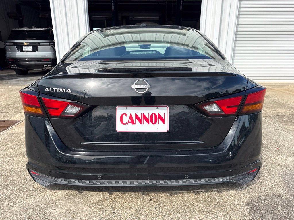 Used 2025 Nissan Altima 2.5 SV Sedan