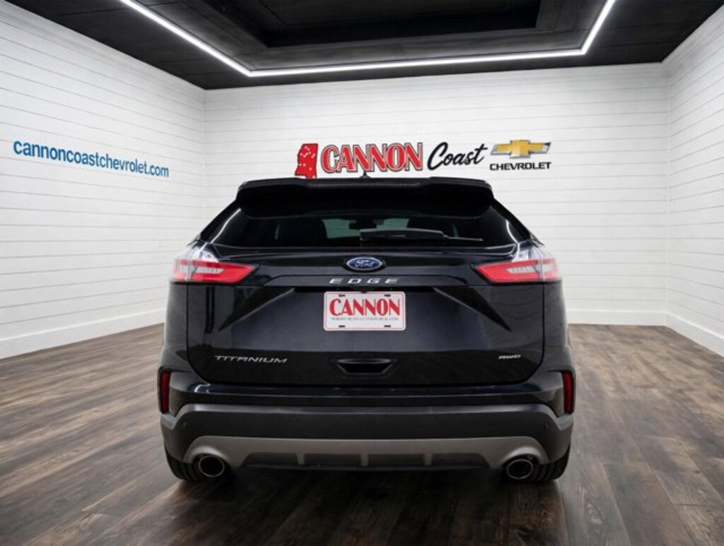 Used 2022 Ford Edge Titanium SUV