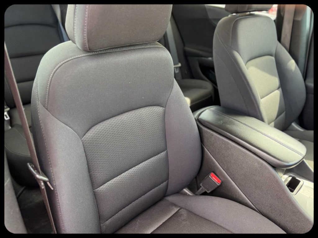 2024 Chevrolet Malibu 1LT - Photo 11