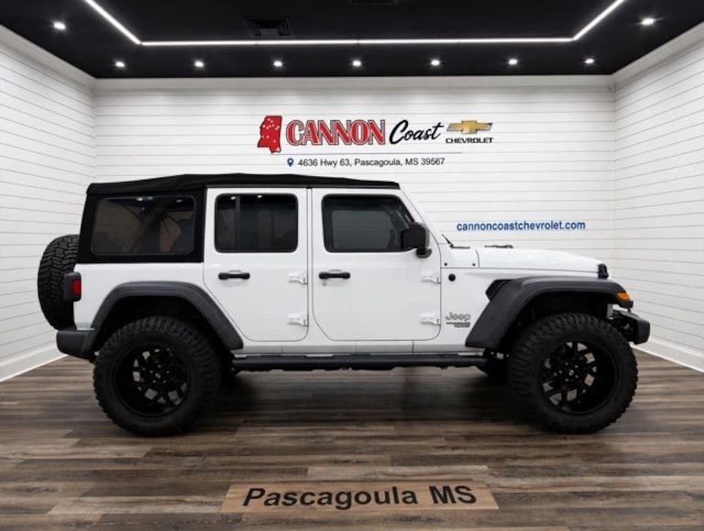 Used 2018 Jeep Wrangler Unlimited Sport S SUV