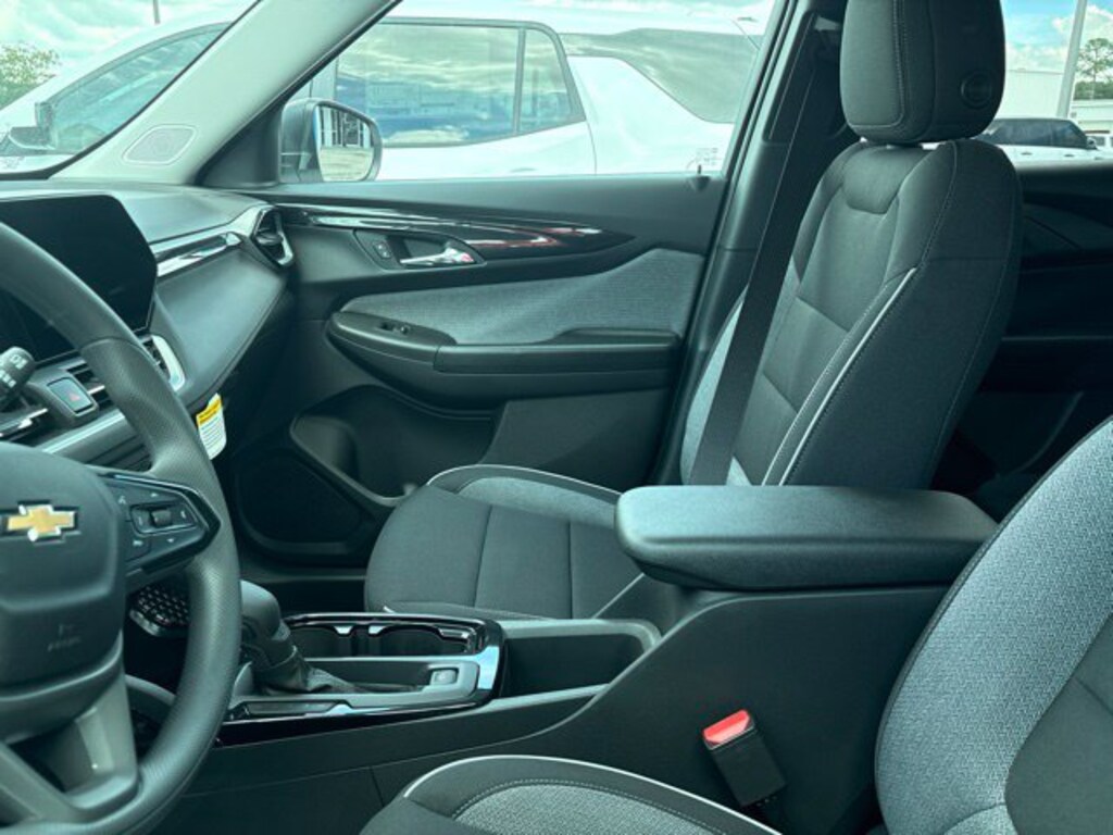 New 2026 Chevrolet Trailblazer LS SUV