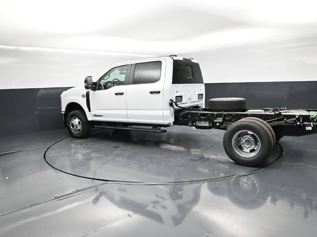 New 2027 Ford F-350SD XL Truck Crew Cab