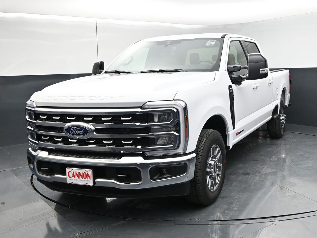 New 2026 Ford F-250SD Lariat Truck Crew Cab