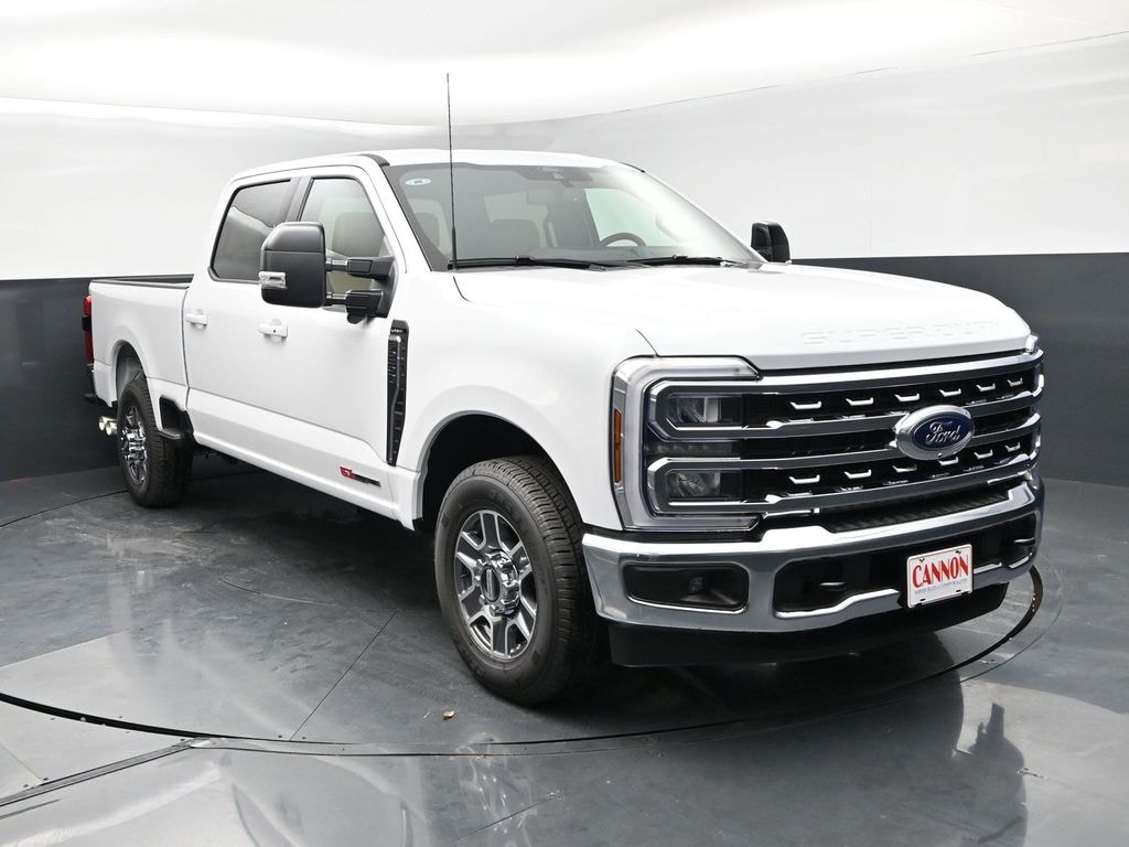 New 2026 Ford F-250SD Lariat Truck Crew Cab