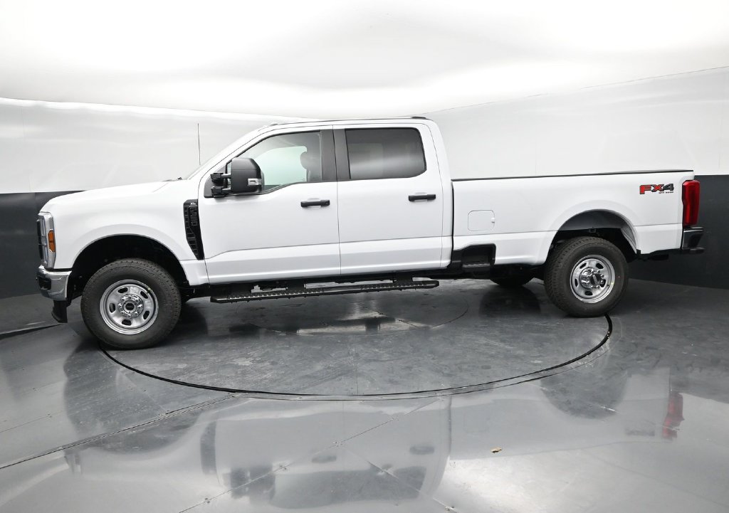 New 2027 Ford F-350SD XL Truck Crew Cab