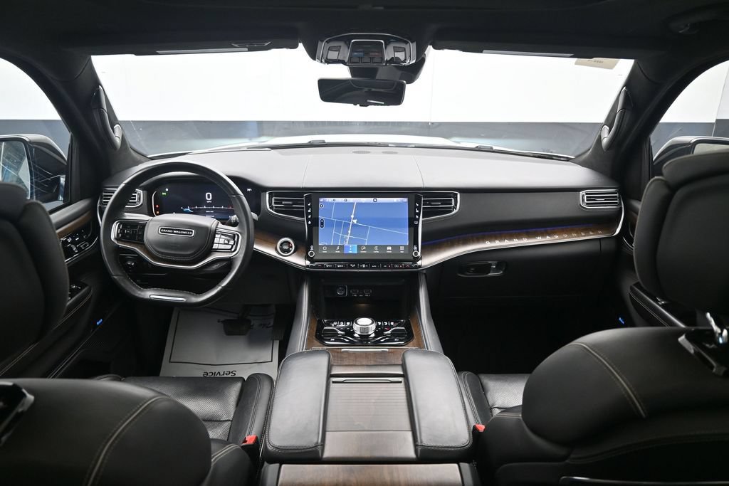 2023 Jeep Grand Wagoneer L Series II - Photo 11