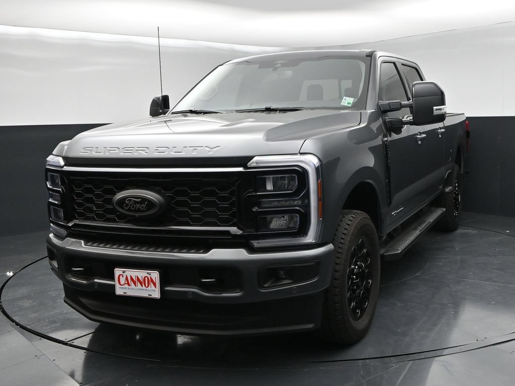 New 2026 Ford F-250SD Lariat Truck Crew Cab
