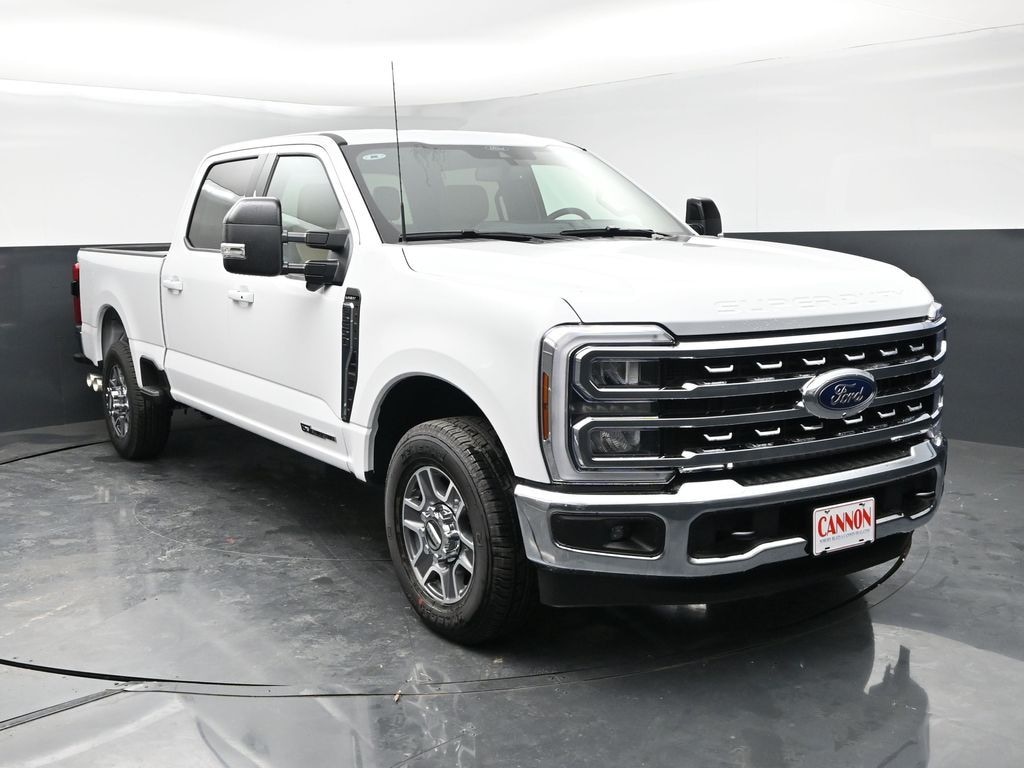 New 2026 Ford F-250SD Lariat Truck Crew Cab