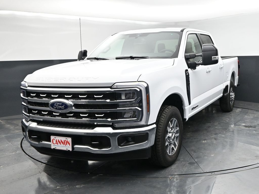 New 2026 Ford F-250SD Lariat Truck Crew Cab
