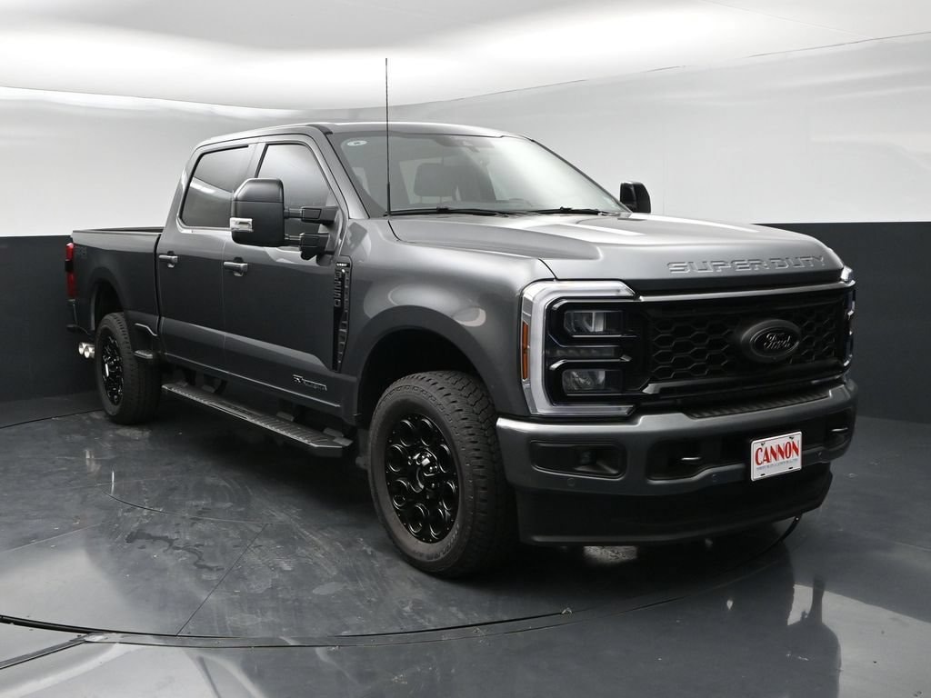 New 2026 Ford F-250SD Lariat Truck Crew Cab