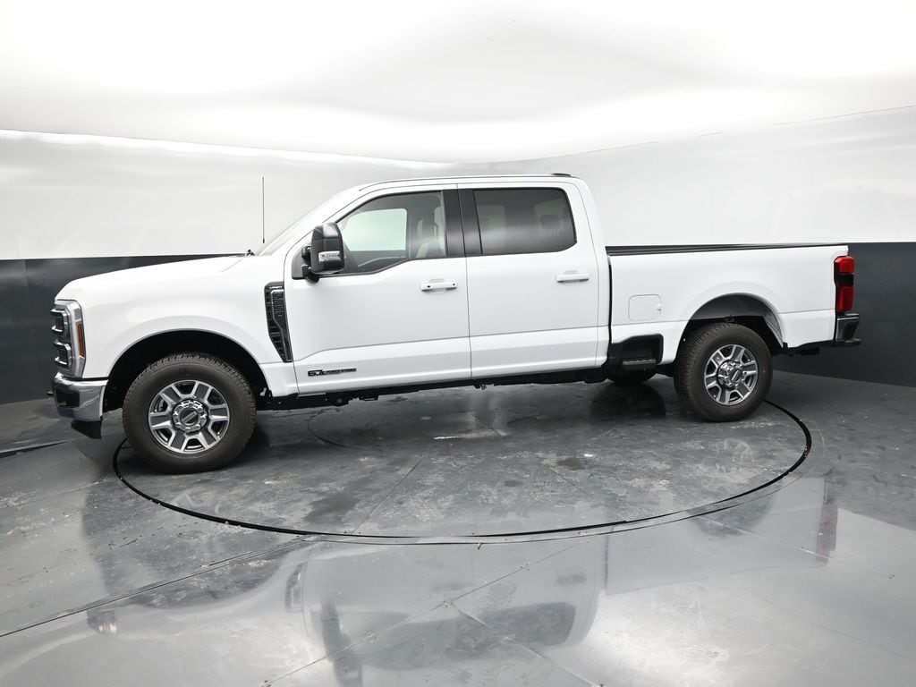 New 2026 Ford F-250SD Lariat Truck Crew Cab