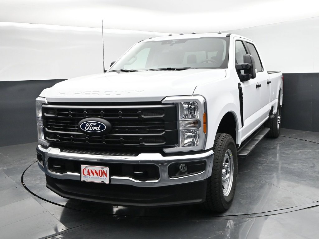 New 2027 Ford F-350SD XL Truck Crew Cab