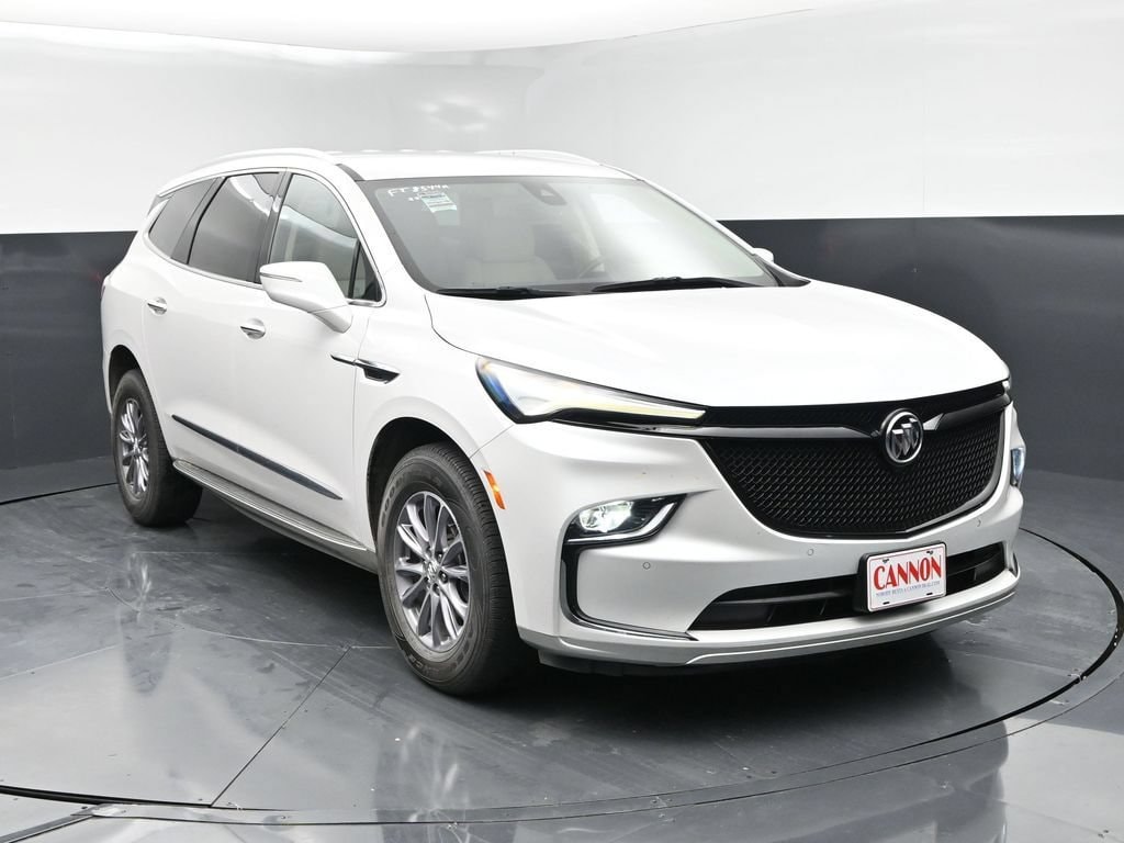 Used 2023 Buick Enclave Essence FWD Essence