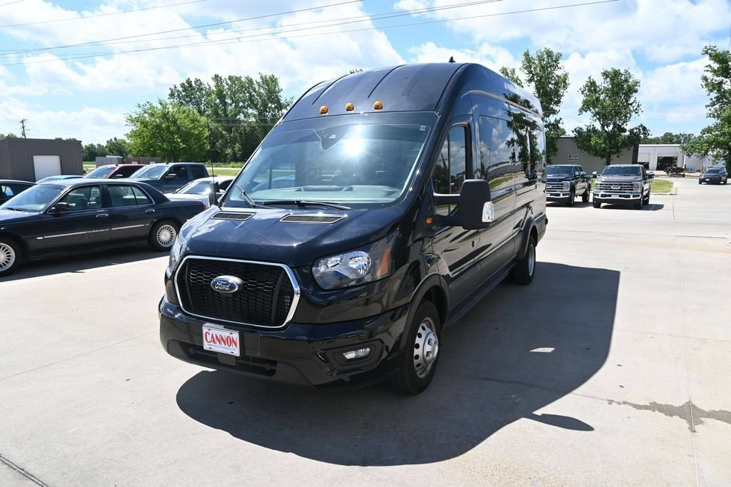 Used 2024 Ford Transit Passenger Wagon XLT T-350 HD 148 EL High Roof XLT DRW RWD