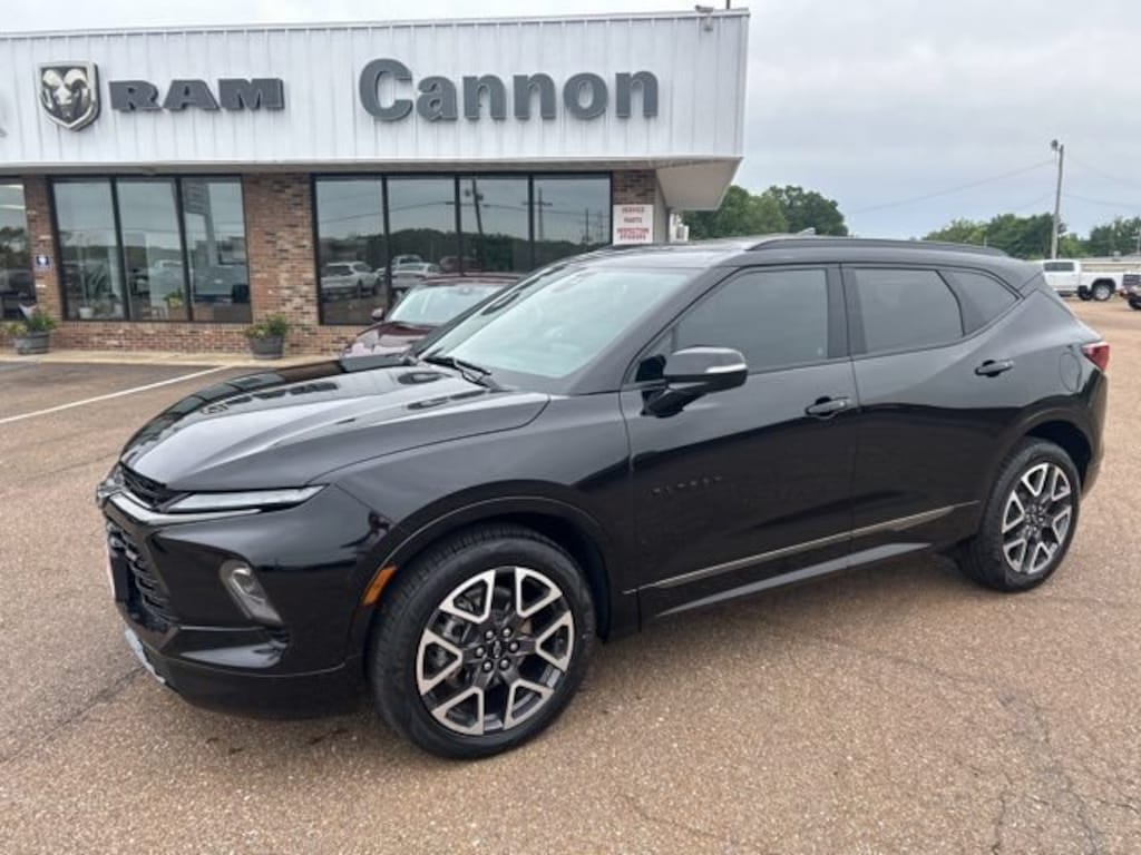 Used 2023 Chevrolet Blazer RS FWD RS