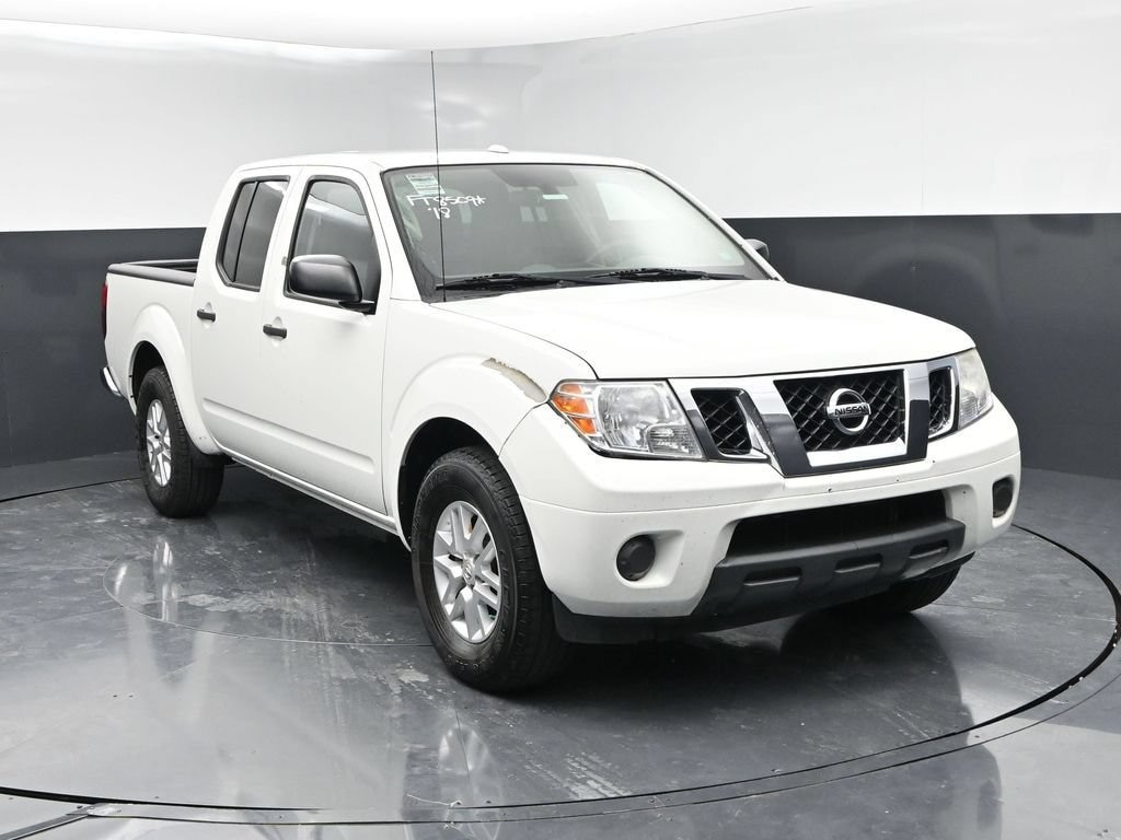 Used 2018 Nissan Frontier SV Crew Cab 4x2 SV V6 Auto