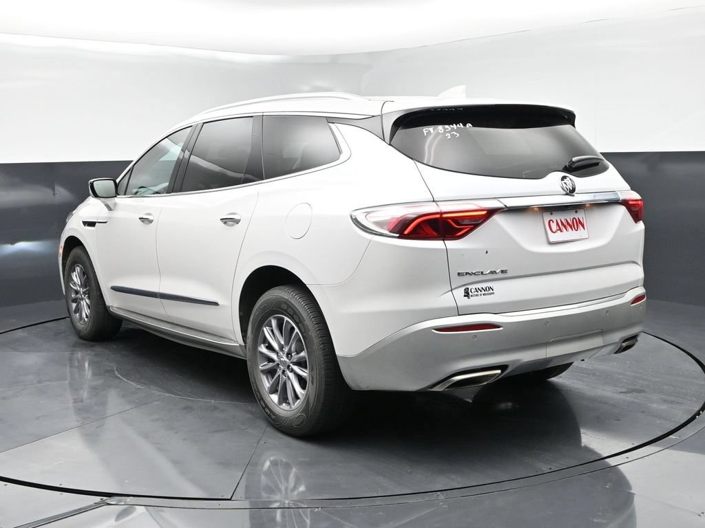 Used 2023 Buick Enclave Essence FWD Essence