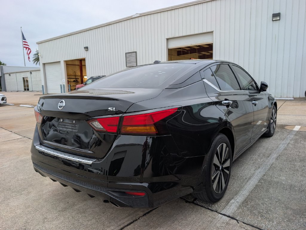 Used 2021 Nissan Altima 2.5 SL Sedan