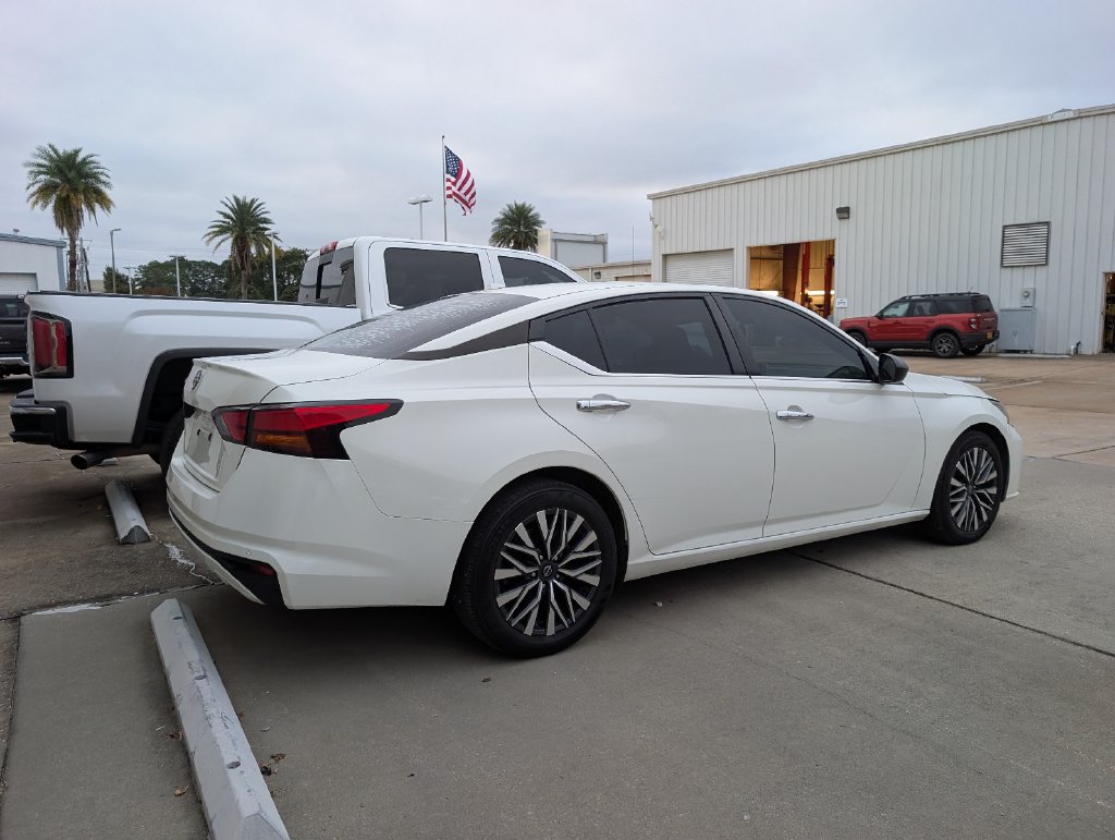 Used 2025 Nissan Altima SV Sedan