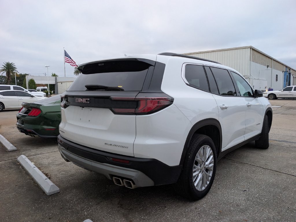 Used 2026 GMC Acadia Elevation SUV