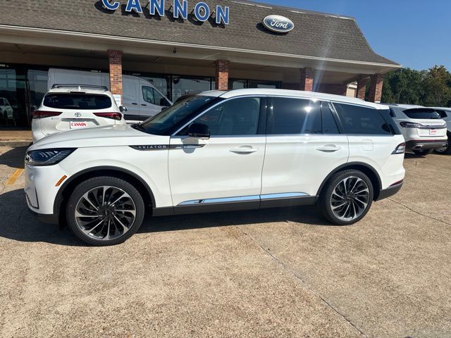 2027 Lincoln Aviator Reserve