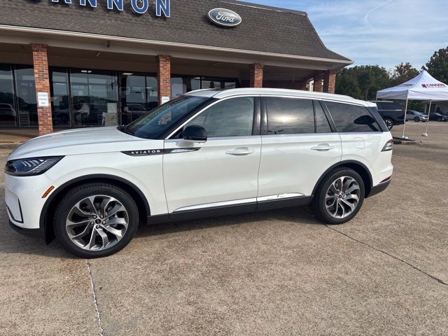 2027 Lincoln Aviator Premiere