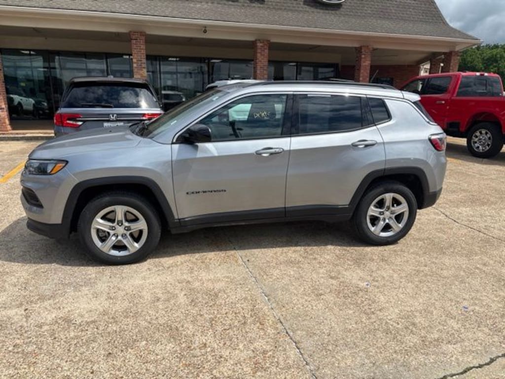 Certified 2024 Jeep Compass Latitude SUV