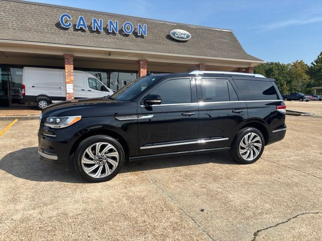 2023 Lincoln Navigator