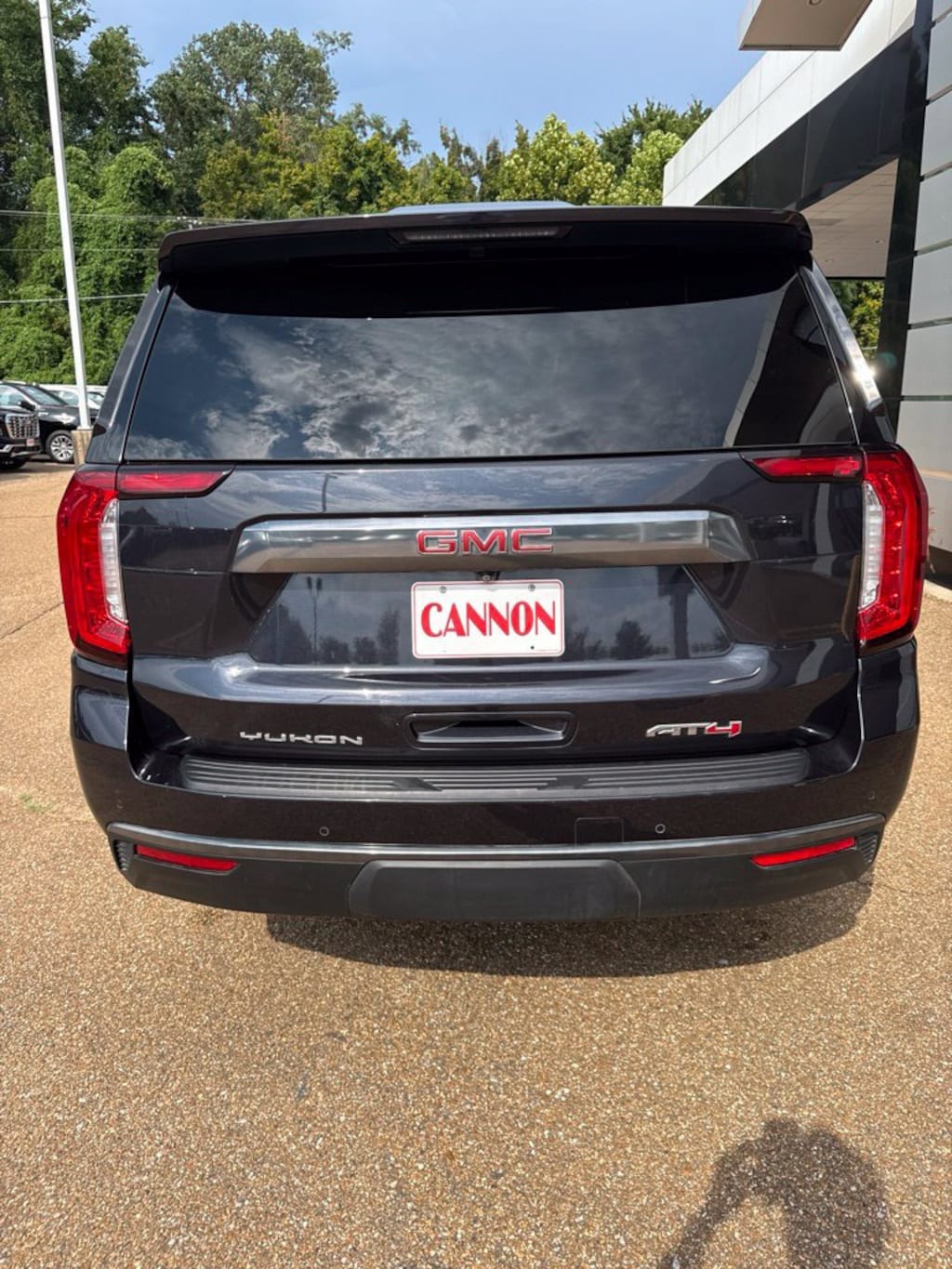 Used 2024 GMC Yukon XL AT4 SUV