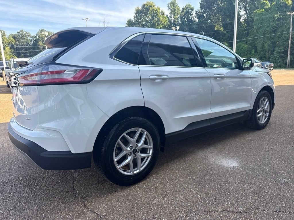 Used 2024 Ford Edge SEL