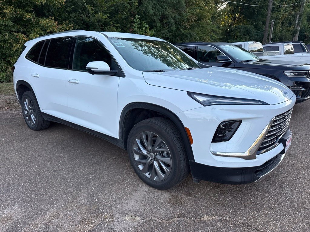 Used 2026 Buick Enclave Preferred SUV