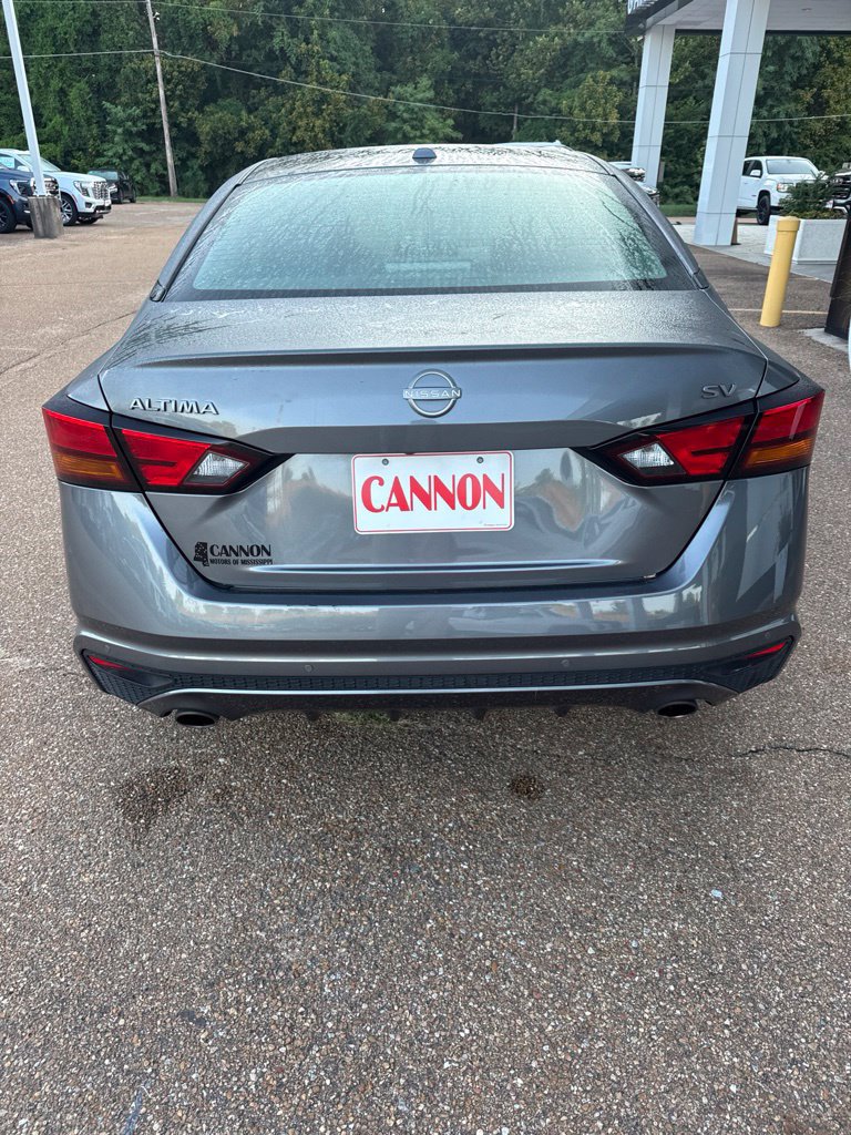 Used 2024 Nissan Altima 2.5 SV