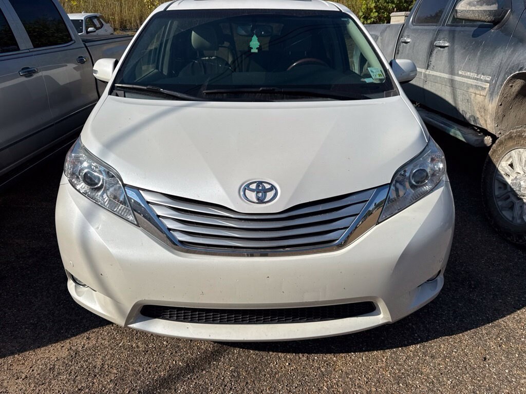 Used 2014 Toyota Sienna XLE