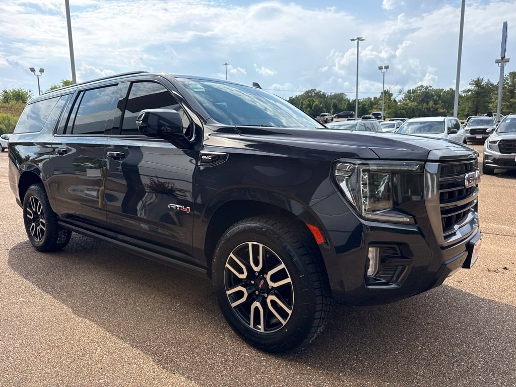 Used 2024 GMC Yukon XL AT4 SUV