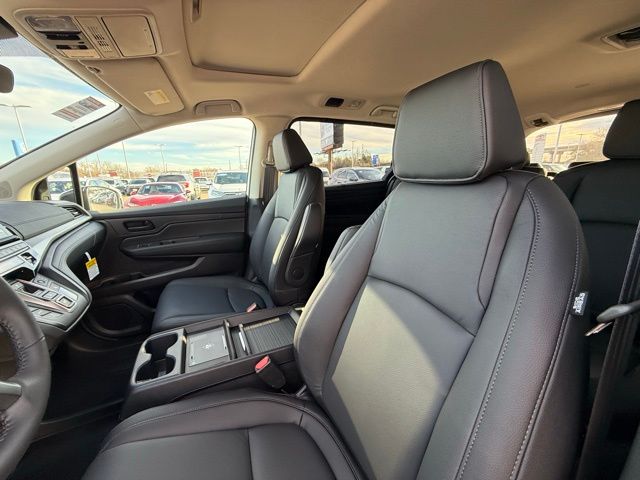 2026 Honda Odyssey EX-L - Photo 16