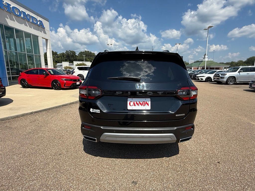 Used 2024 Honda Pilot Touring SUV
