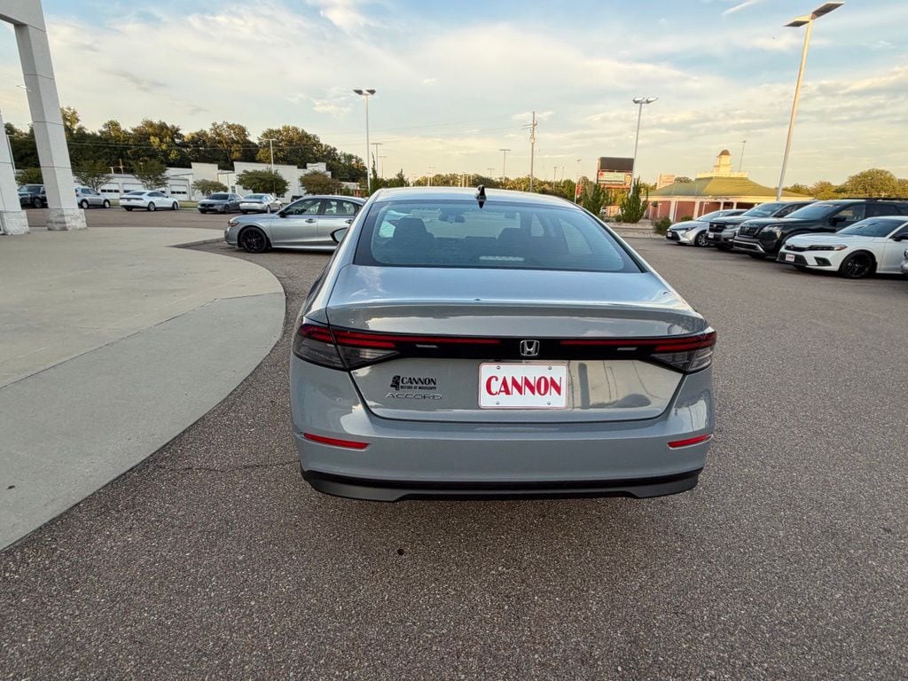 New 2026 Honda Accord SE Sedan