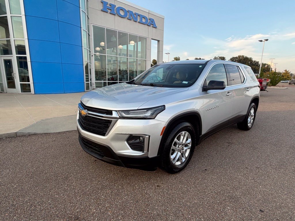 2022 Chevrolet Traverse LS