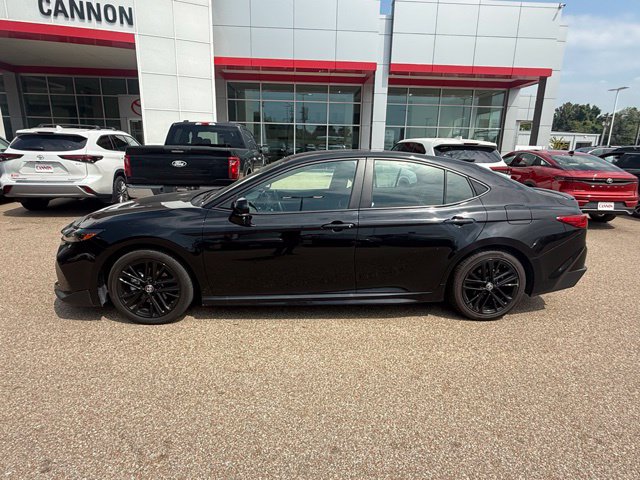 Used 2025 Toyota Camry SE Sedan