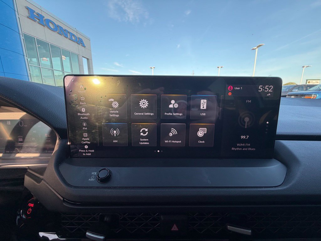 2025 Honda Accord Hybrid Sport-L - Photo 23