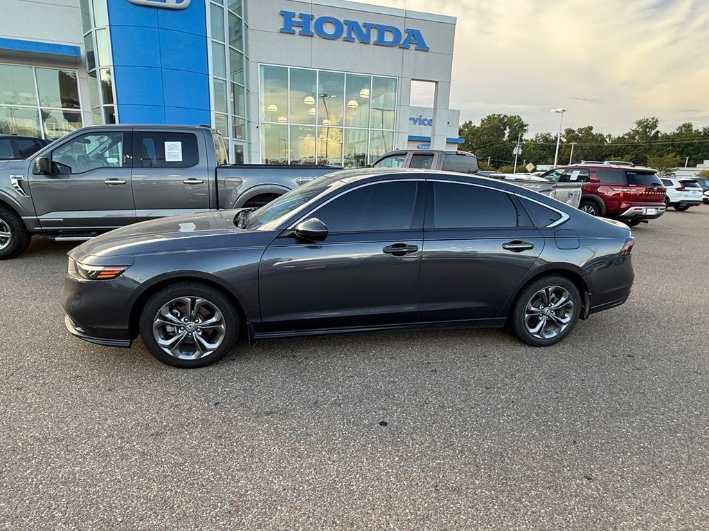 Used 2024 Honda Accord EX Sedan