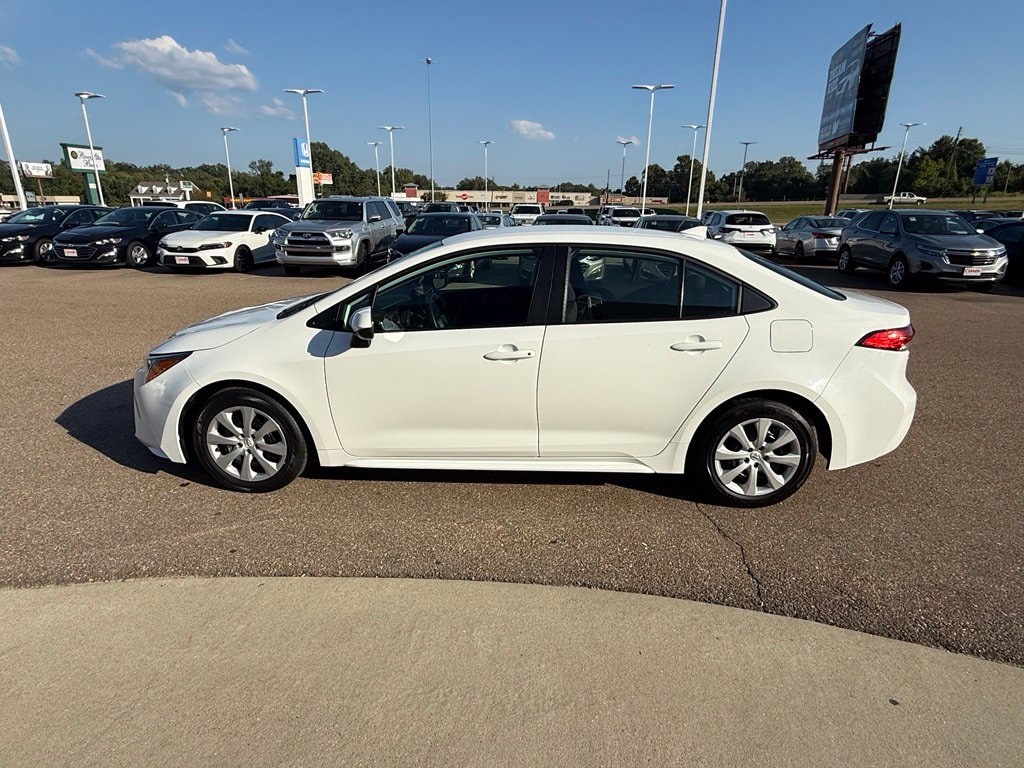 Used 2024 Toyota Corolla LE Sedan