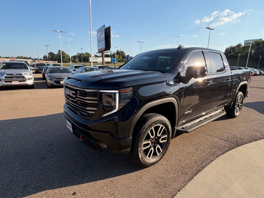 2025 GMC Sierra 1500 AT4